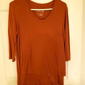 Latched mama nursing top